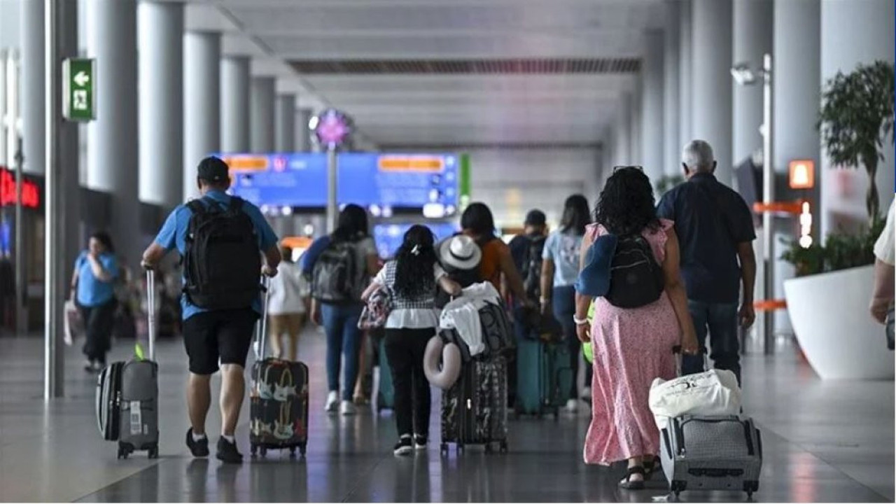 İstanbul Havalimanı Avrupa'nın en yoğun havalimanı oldu (04 Nisan 2024)