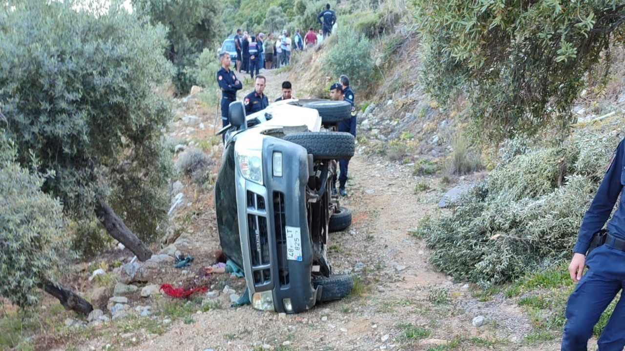 Uçurumdan yuvarlanan kamyonetin sürücüsü öldü