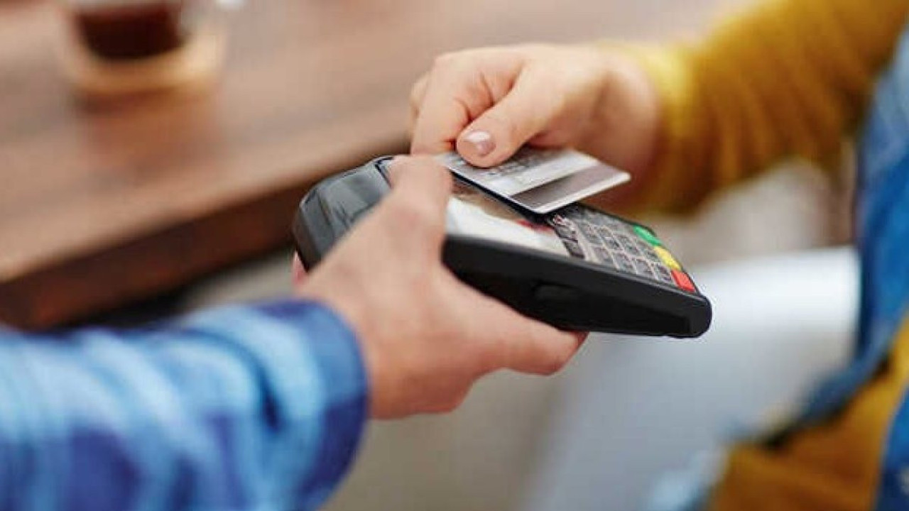 Kartlı ödemelerin tutarı martta arttı
