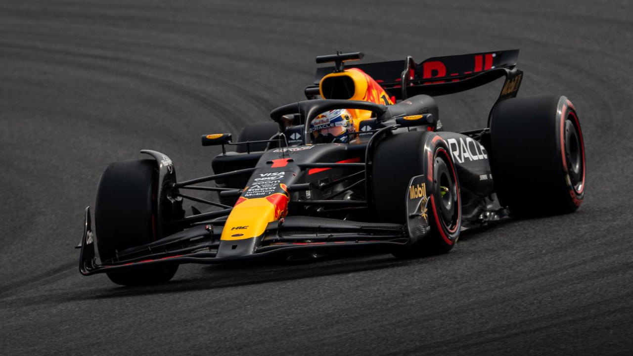 Max Verstappen yine başardı