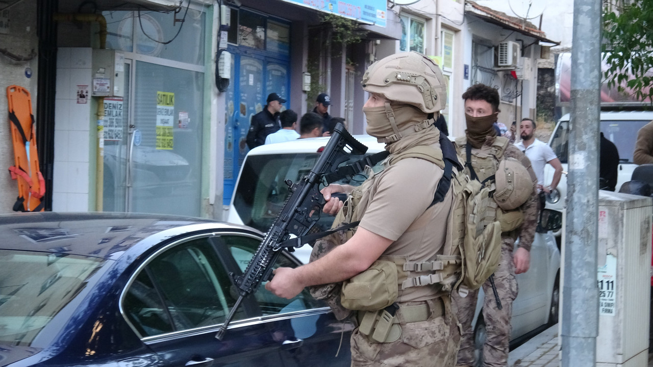 Eşini ve çocukların rehin alan firari hükümlü operasyonla yakalandı