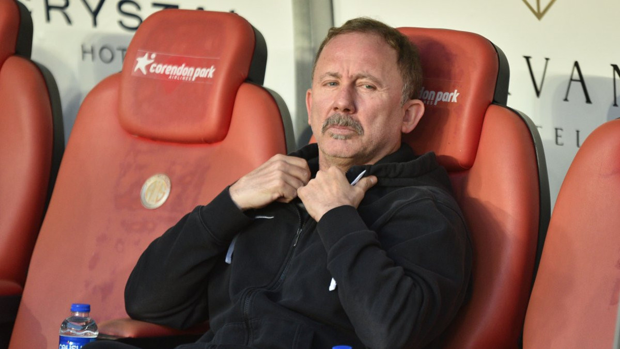 Sergen Yalçın'dan siyah beyaz mesaj