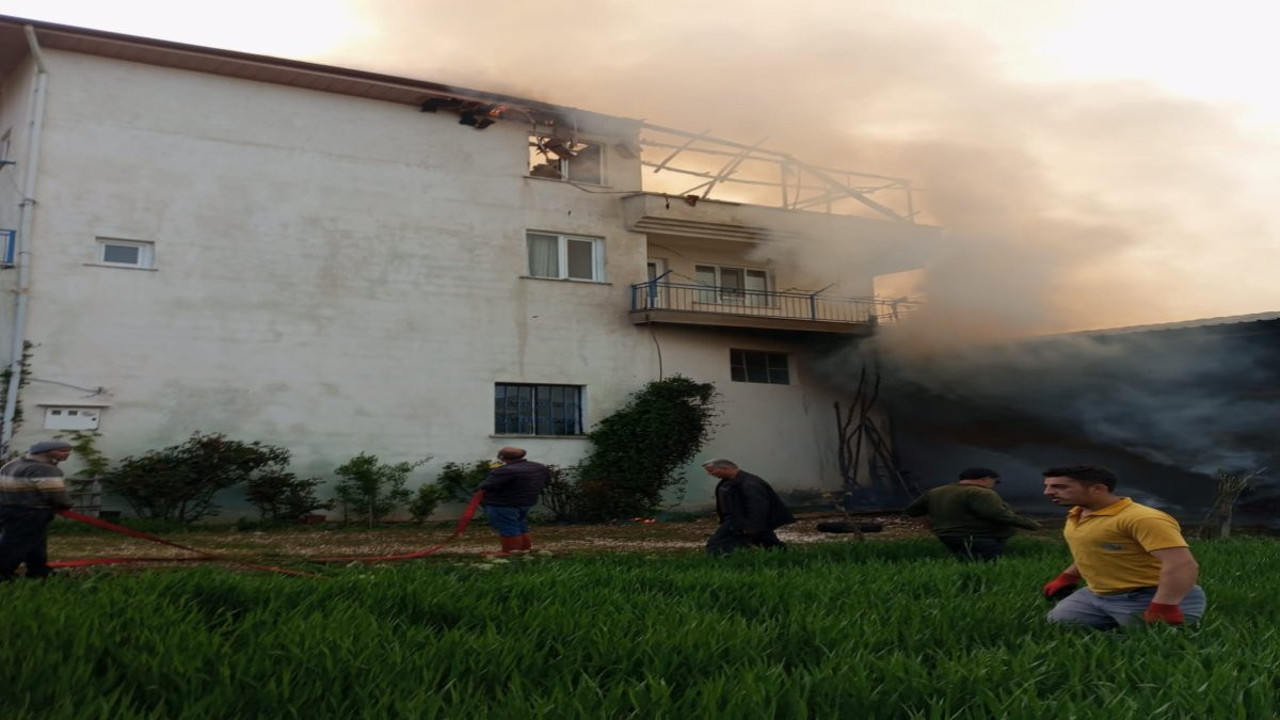 Burdur’da büyük çaplı yangın