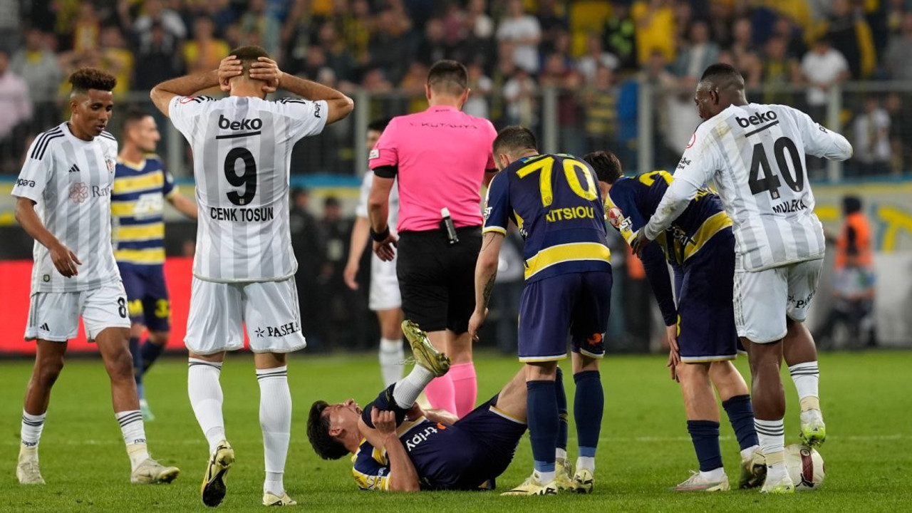Ankaragücü Beşiktaş maçında şok sakatlık. 7-8 ay yok