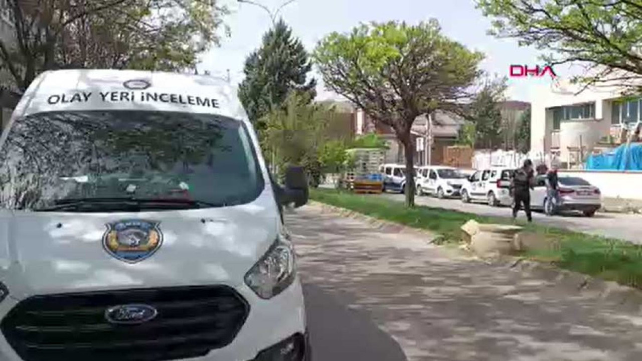 Fabrikada birlikte çalıştığı arkadaşını başından vurarak öldürüp intihar etti