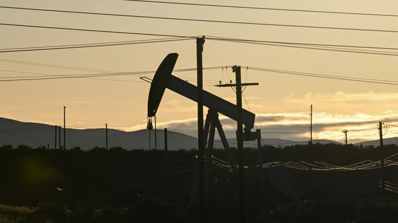 Brent petrolün varil fiyatı 87,02 dolar