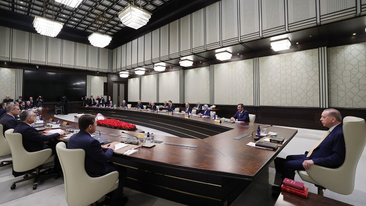 Kabine toplantısı başladı. Yoğun gündemden işte başlıklar