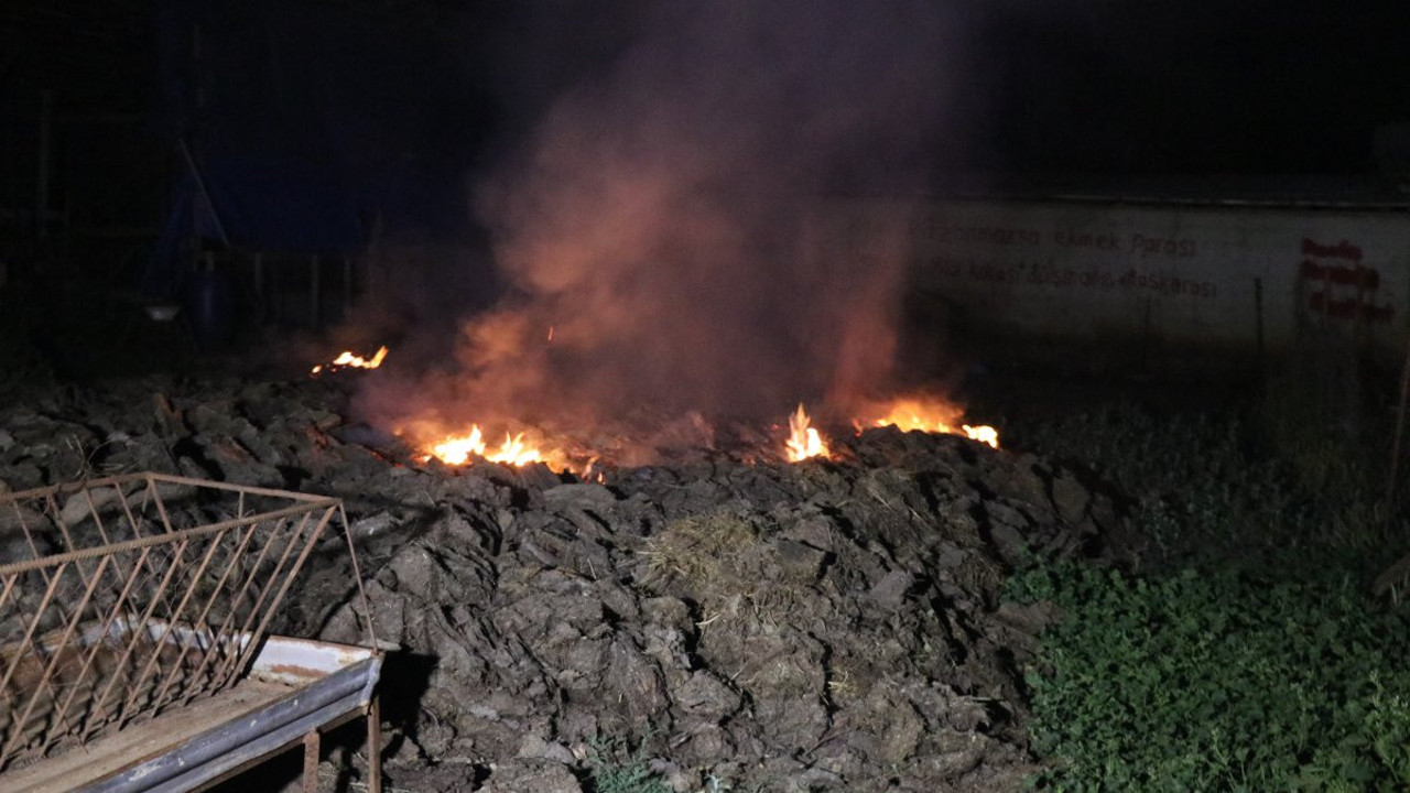 Denizli’de yere serilen gübre alev aldı