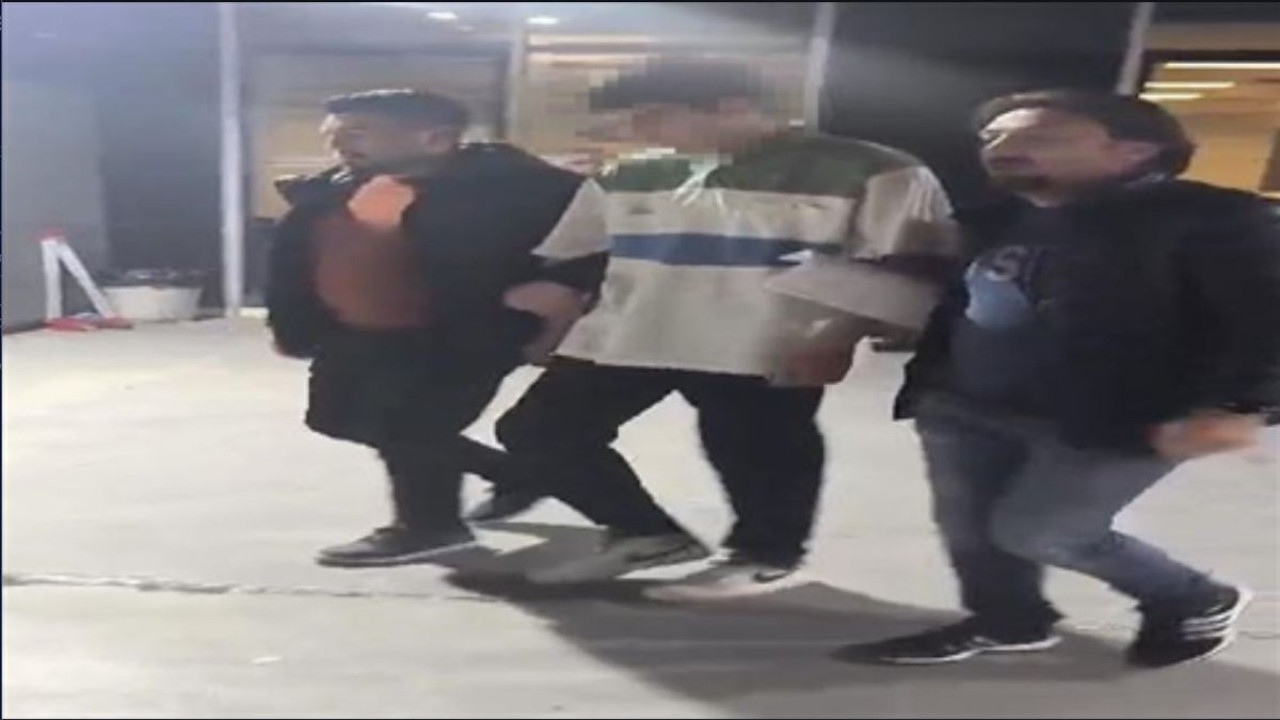 Otobüste yolcunun telefonunu gasbeden şüpheli yakalandı