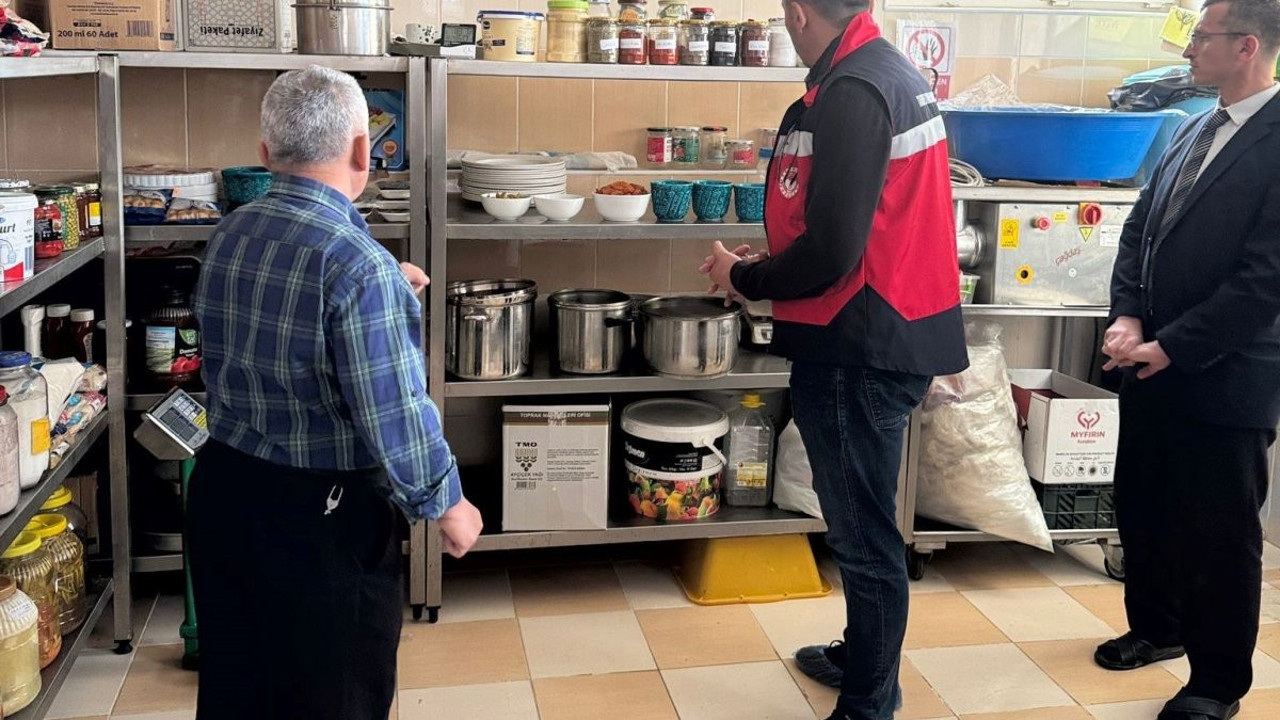 Gıda işletmeleri ve yem satış yerlerinde denetim yapıldı