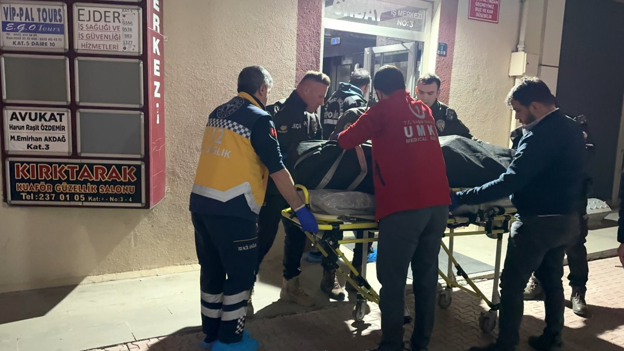 Tartıştığı babasını silahla öldürdü (23 Mayıs 2024)