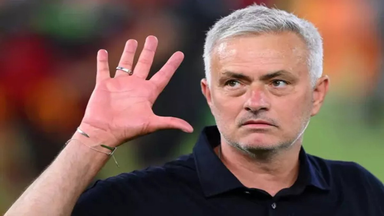 Mourinho resmen Fenerbahçe'de