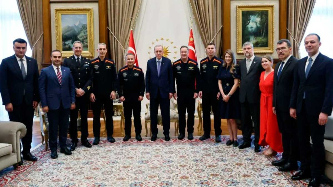Cumhurbaşkanı Erdoğan Ax-3 Uzay Misyonu ekibini ağırladı