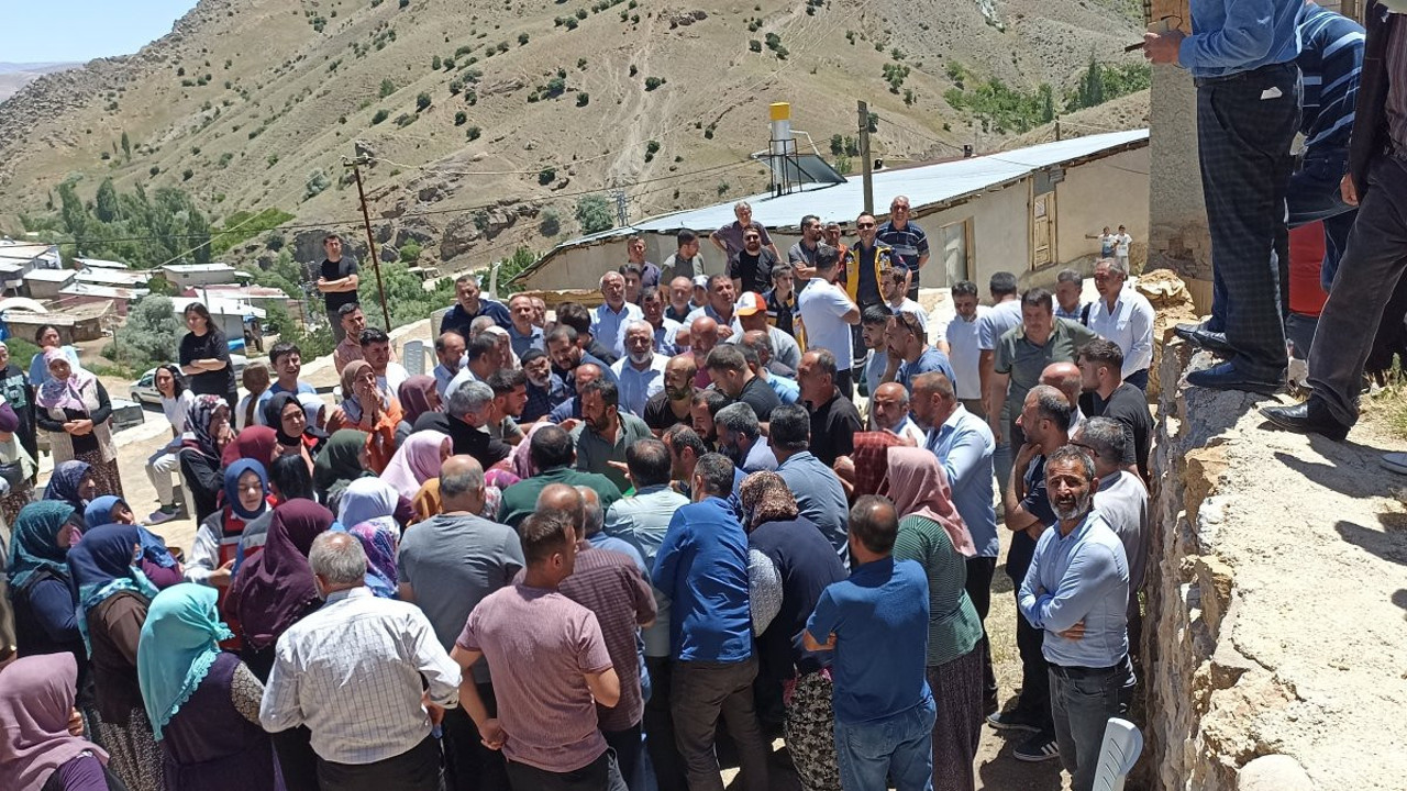 Topraktan çıkartılıp toprağa verildi