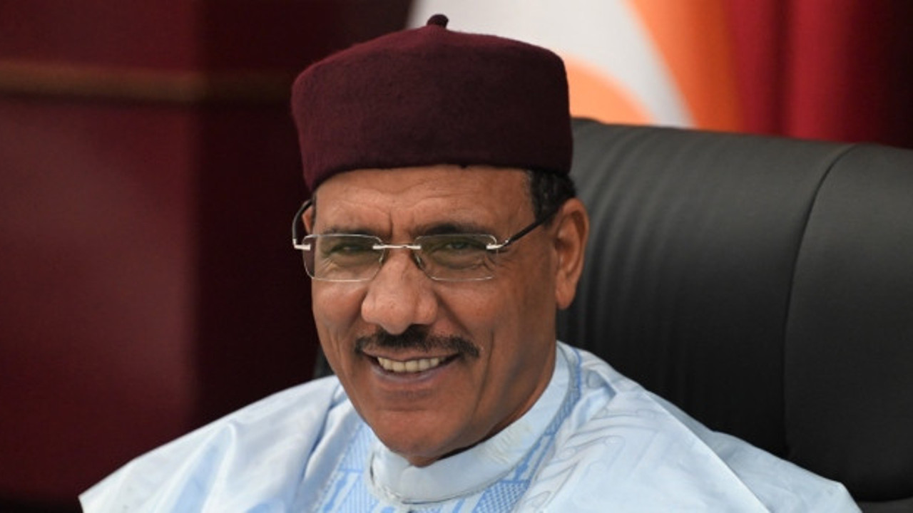 Devrik cumhurbaşkanının dokunulmazlığı kaldırıldı