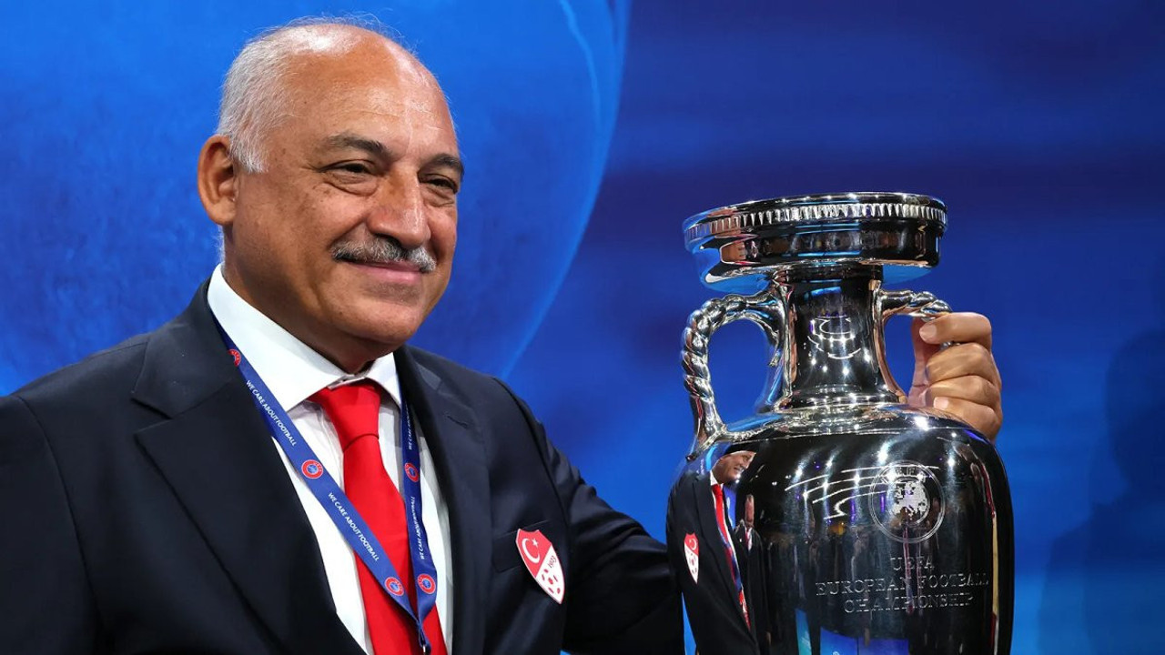 Büyükekşi'den ortalığı sarsacak adaylık açıklaması