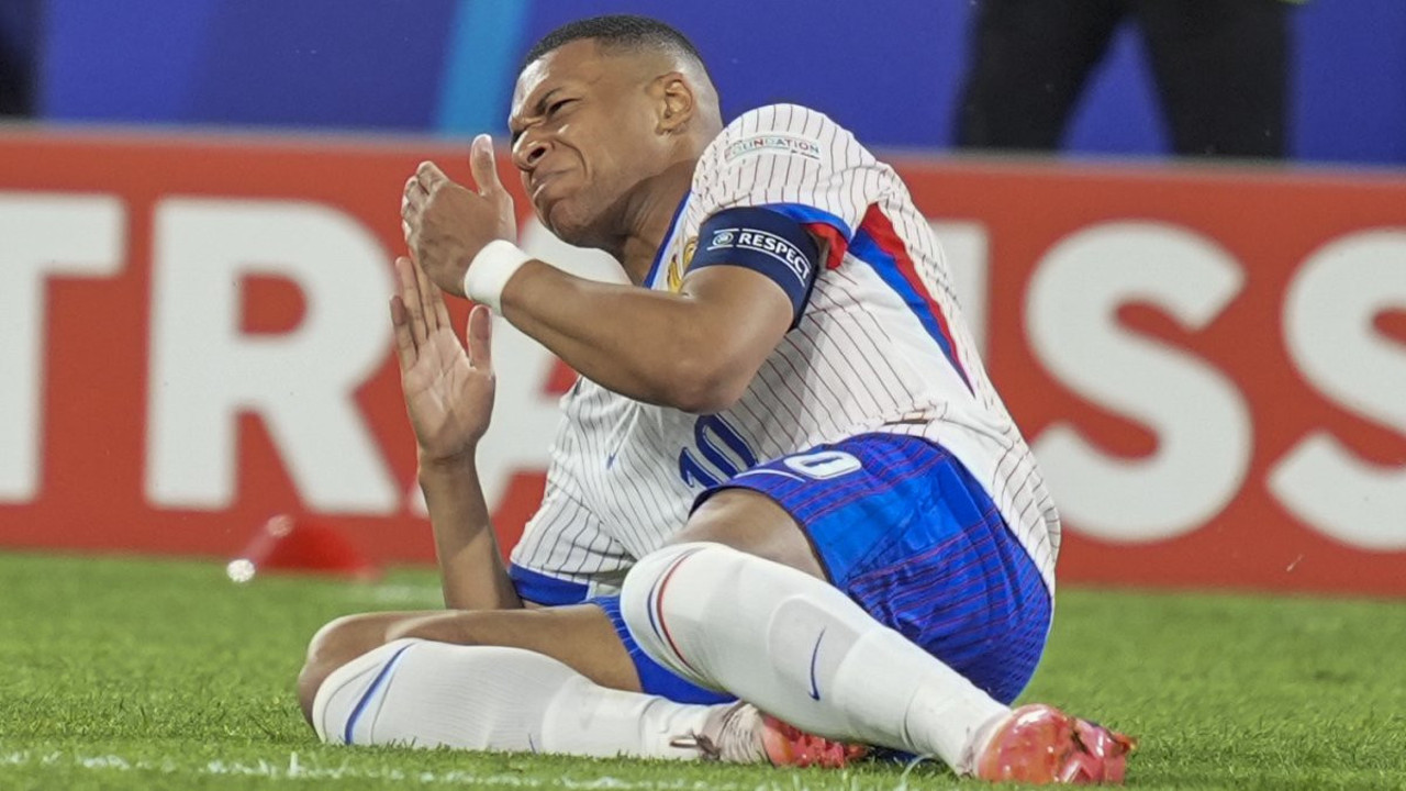 Burnu kırılan Mbappe'nin son hali ortaya çıktı