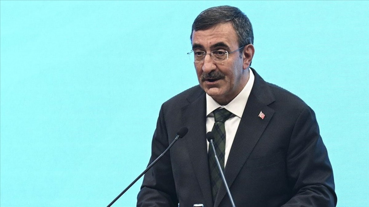 Cumhurbaşkanı Yardımcısı Yılmaz yarın Cezayir'e gidiyor