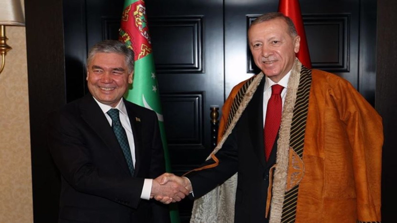 Erdoğan Türkmen Lideri'n doğum gününü kutladı