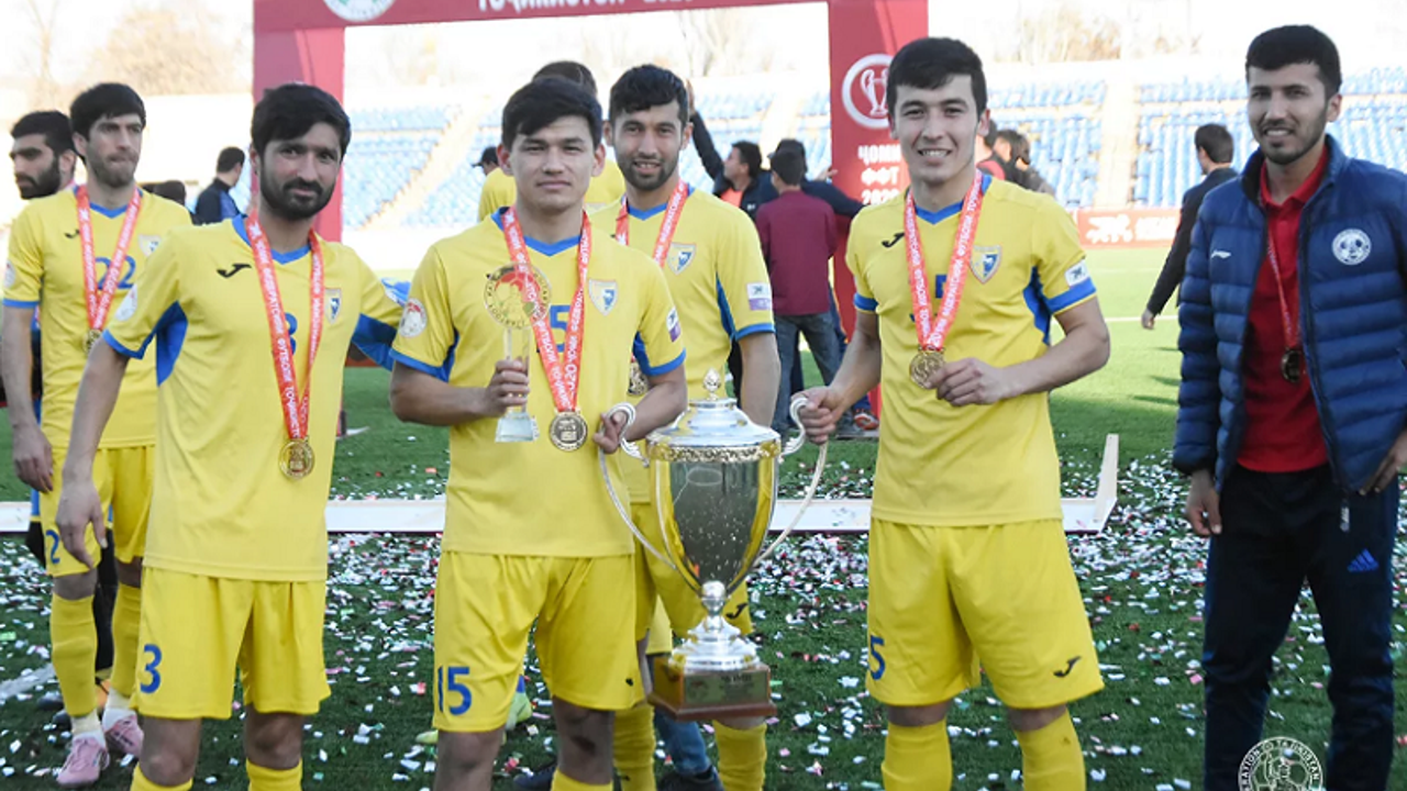 Tacik futboluna darbe