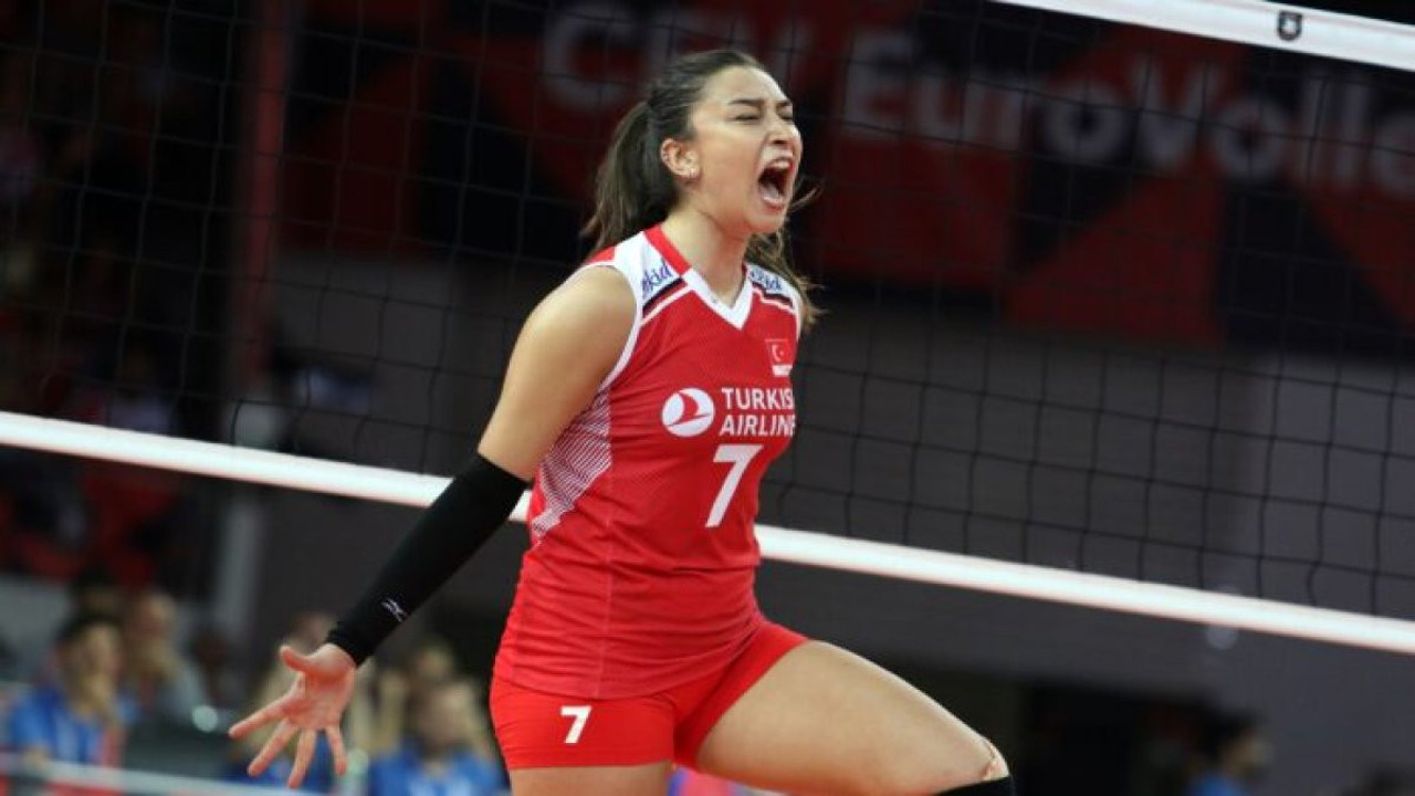 Müthişsin Hande Baladın. Pozu olay oldu