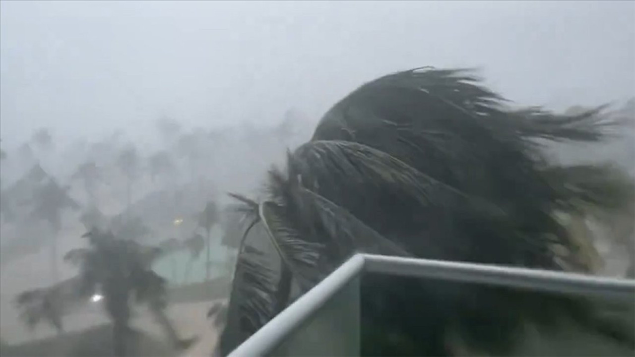 Karayipleri kasırga vurdu