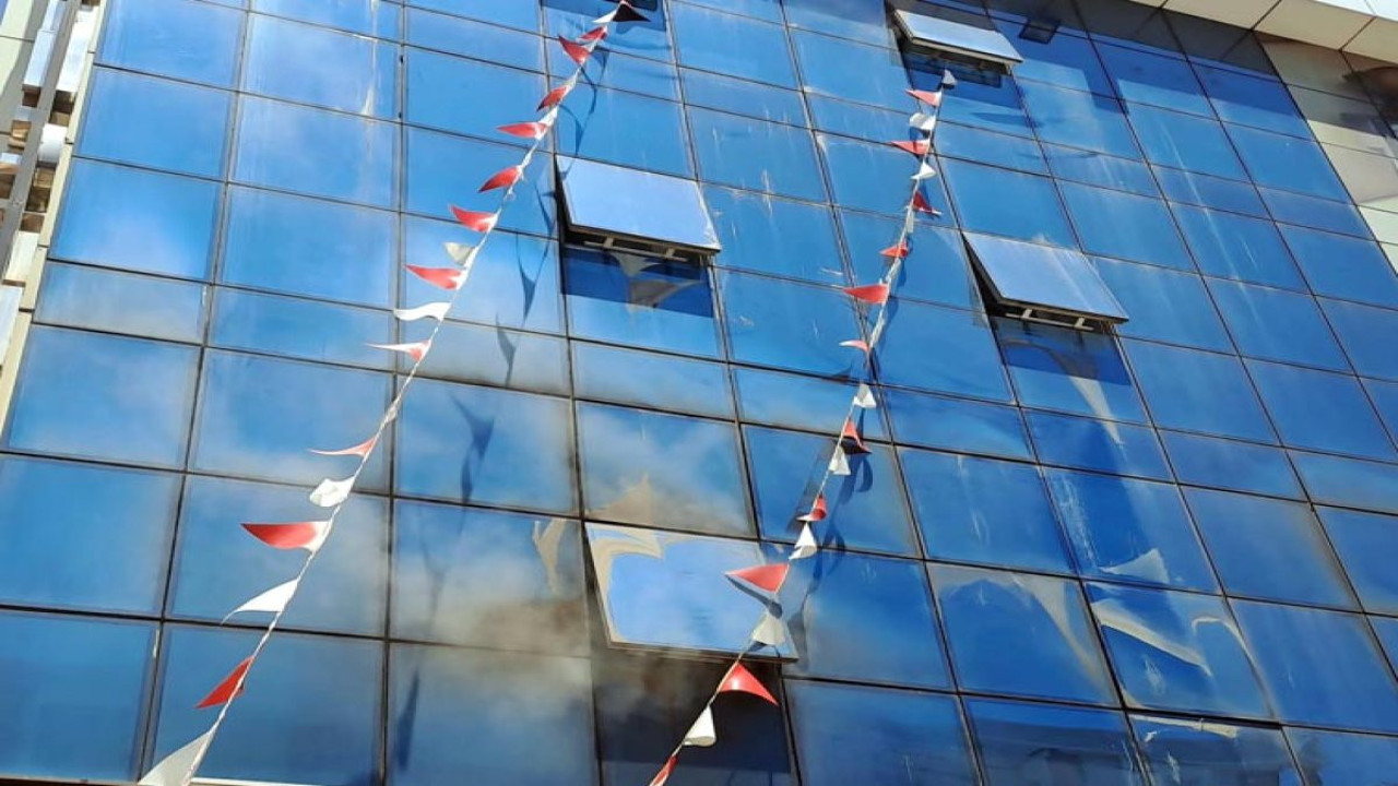 5 katlı binada yangın (07 Temmuz 2024)