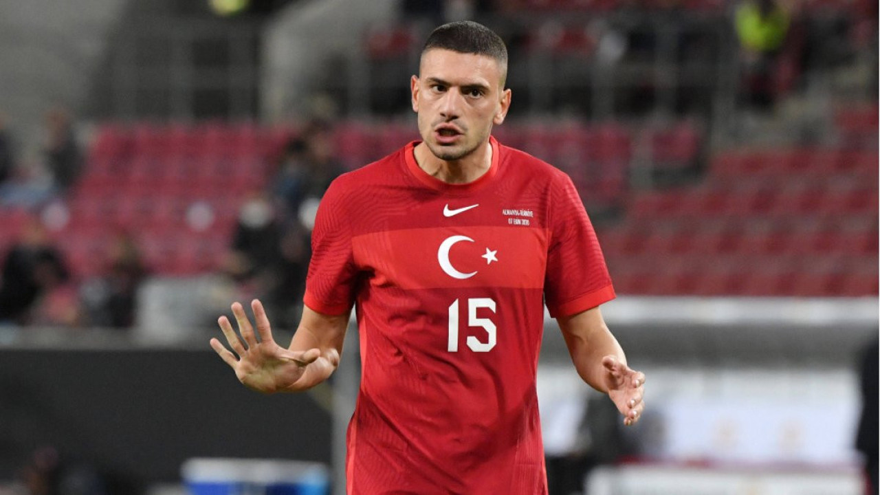 Acun Ilıcalı Merih Demiral'ı kullandı