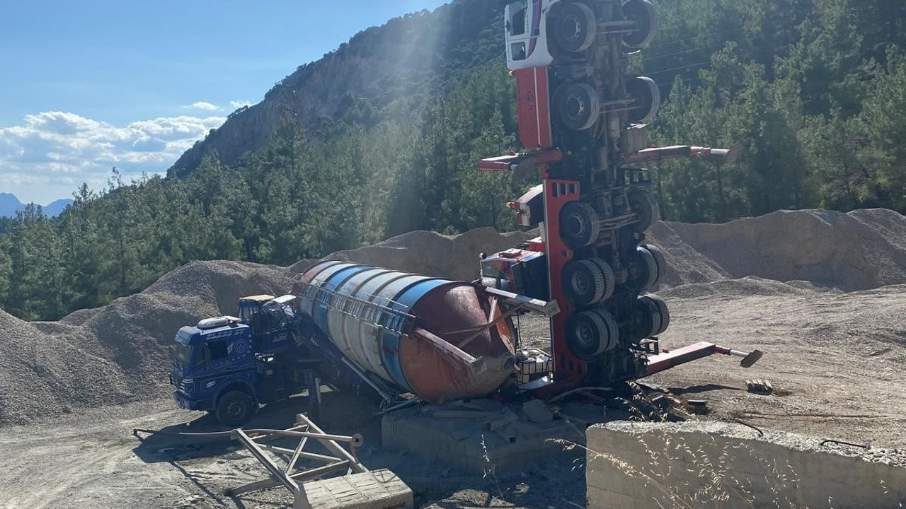 Devrilen vinç can aldı (27 Temmuz 2024)