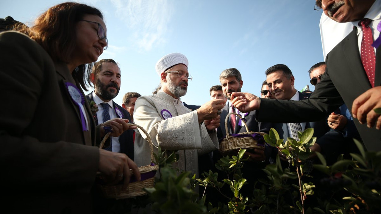 Aç mideye dini telkin