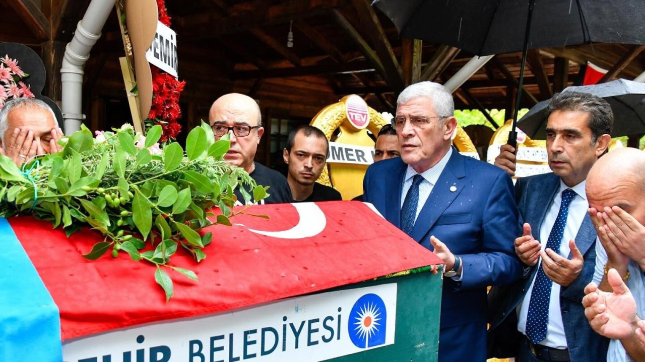 Müsavat Dervişoğlu, Cemal Dönmezer'in cenaze törenine katıldı
