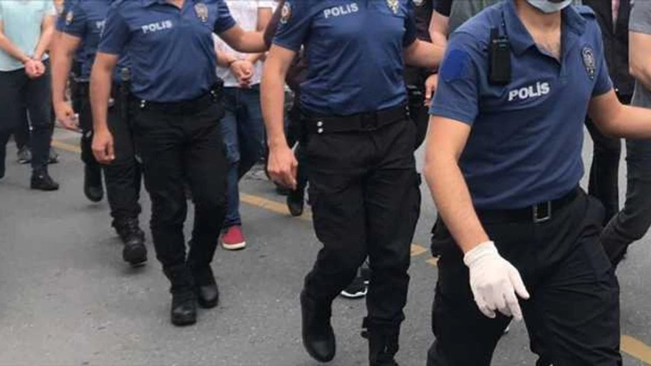 İstanbul'da dolandırıcılık yaptığı öne sürülen 2 şüpheli yakalandı