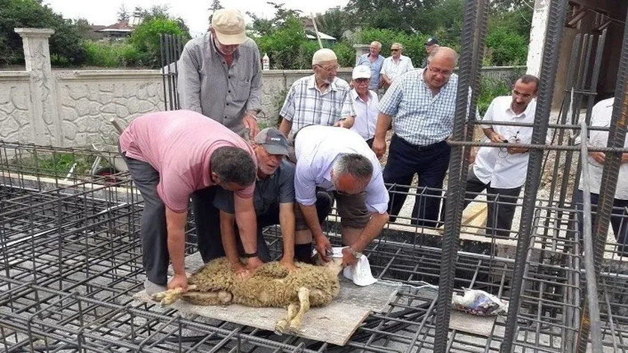 Arnavutköy’de Namazgah Camii’nin temeli atıldı
