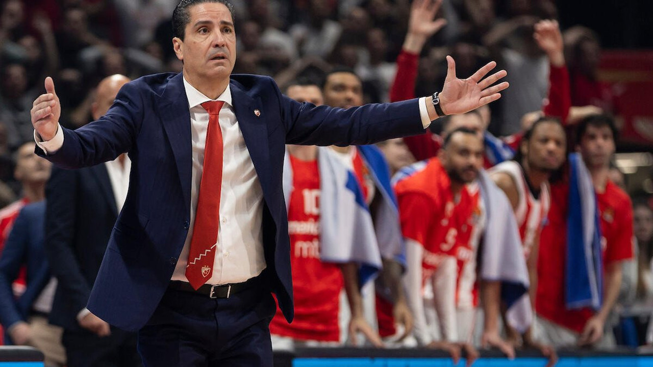 Kızılyıldız’ın koçu Žalgiris yenilgisine tepkisini basın toplantısını terk ederek gösterdi