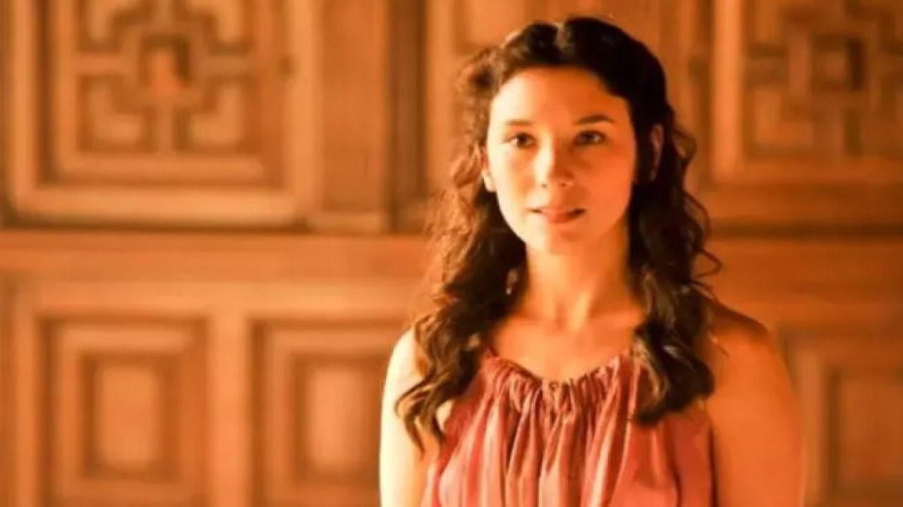 Türkiye'yi engellemişti! Ünlü oyuncu Sibel Kekilli engeli kaldırdı... Pozlarına beğeni yağdı