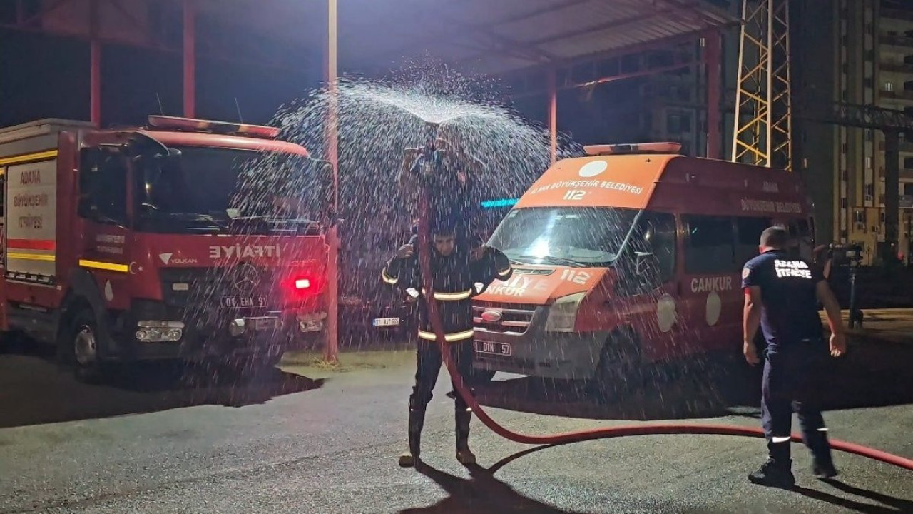 Emekli olan itfaiye erine sulu veda