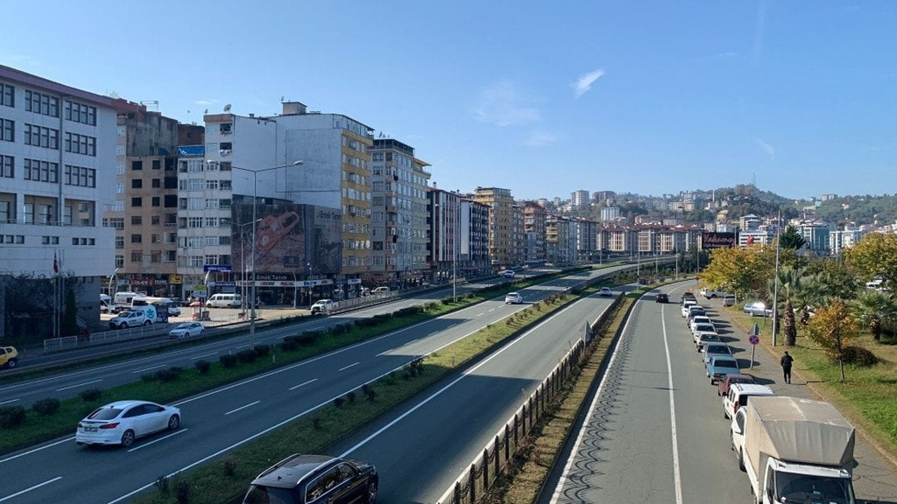 Rize'de 4.7 büyüklüğünde deprem (15 Kasım 2024)