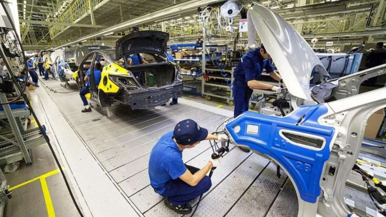 Otomotiv devi binlerce aracını geri çağırıyor. Araçlar kendi kendine hareket ediyor