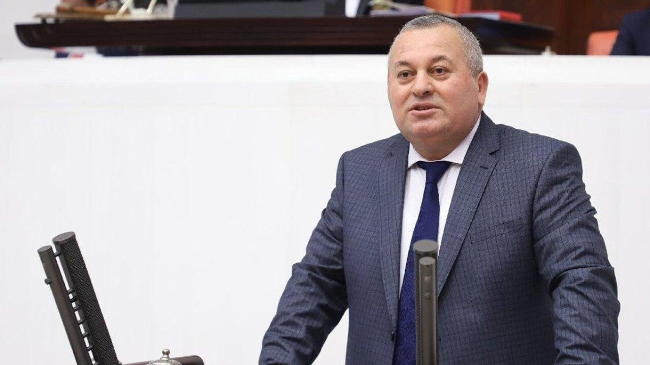 Cemal Enginyurt Erdoğan’a geçmişteki sözlerini hatırlattı. 'Başörtülü kadınlara şimdi siz zulüm ediyorsunuz'