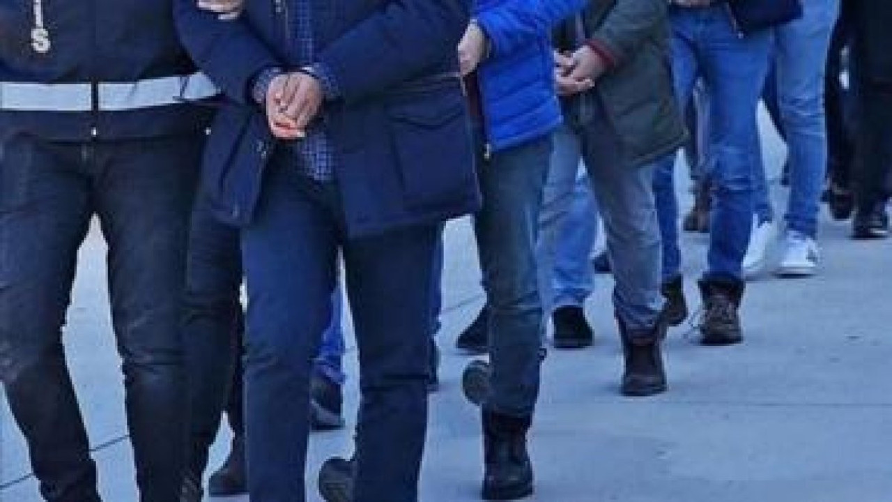 Fatih’te kaçak içki operasyonu: 5 gözaltı