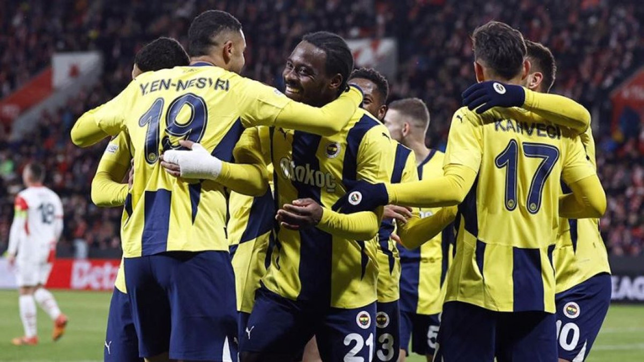 Fenerbahçe 3-1 Gaziantep FK. Zirve yarışını kızıştıran galibiyet