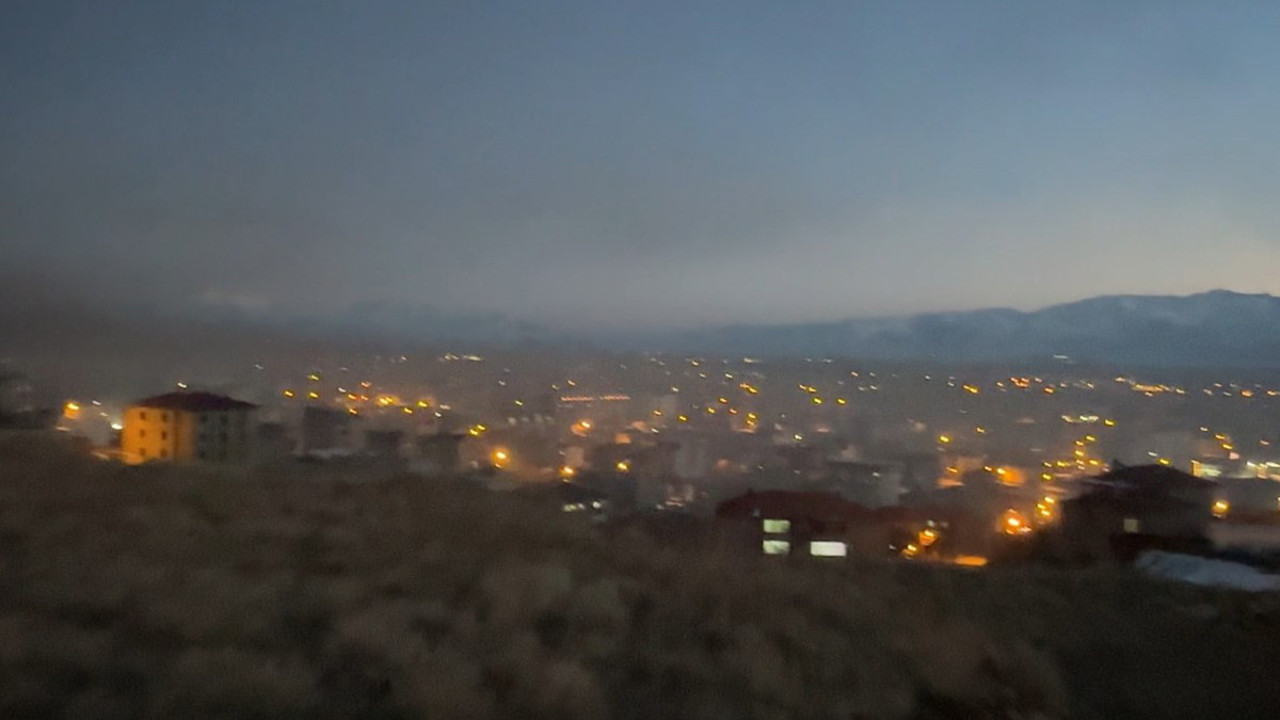 Kömür dumanı ilçeyi nefessiz tuttu