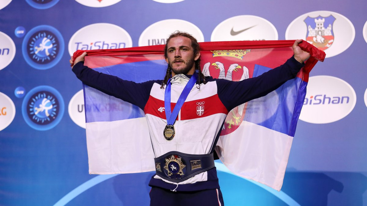 Olimpiyat madalyalı güreşçi tutuklandı