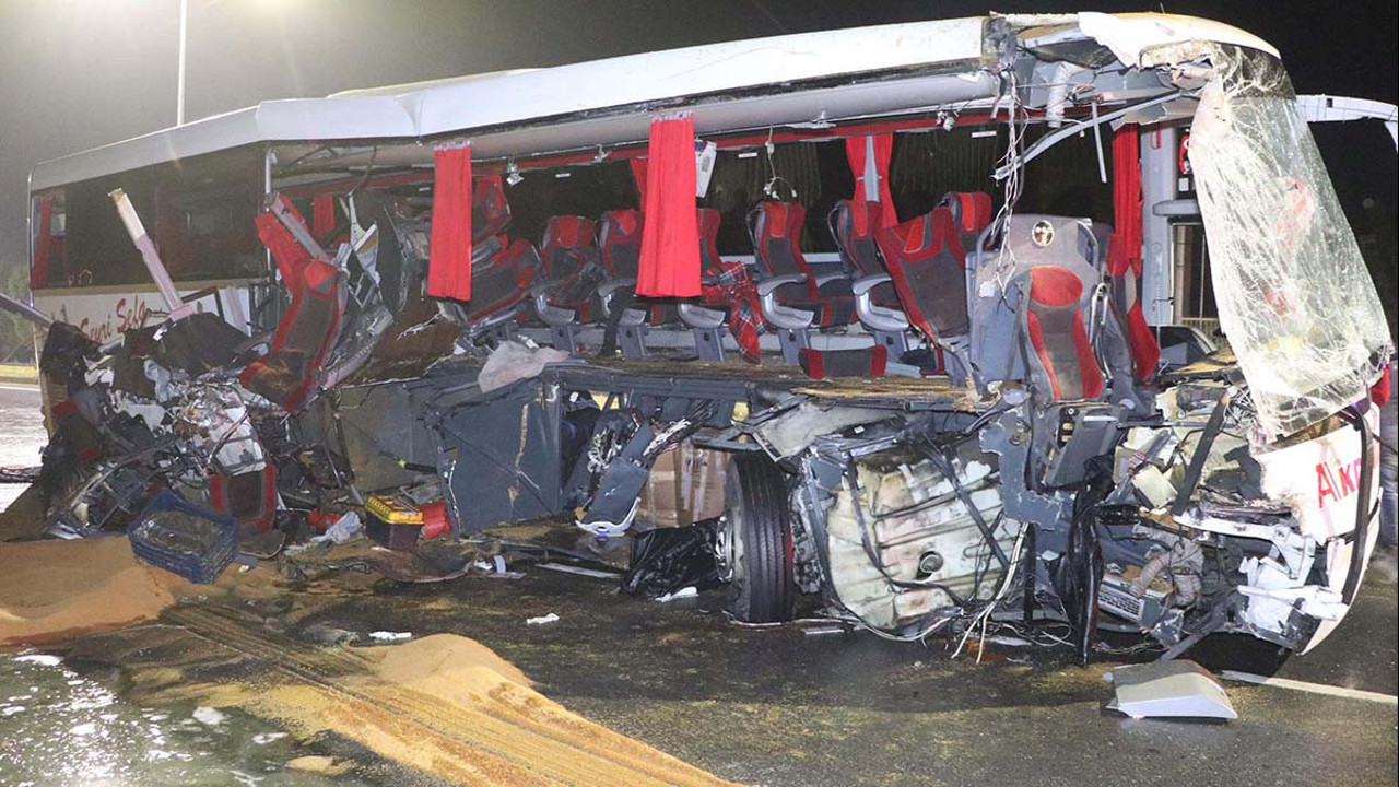 Denizli’deki kazada yaralanan İngiliz uyruklu kadın, yaşam savaşını kaybetti