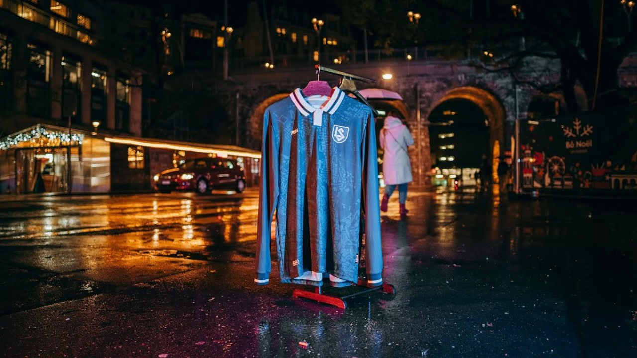 128. yıla özel üretilen forma büyüledi