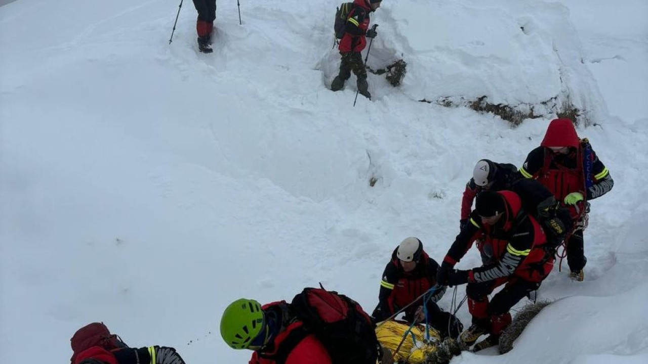 Ukrayna sınırında iki ceset bulundu