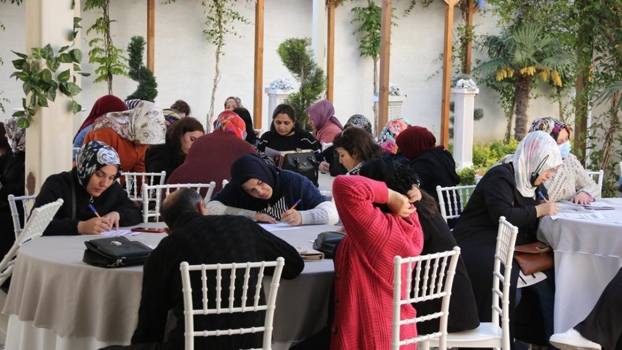 Kurumsal firmalar, Gürsulu kadınlarla "Kadın Girişimciliği ve İstihdamı" için bir araya geliyor