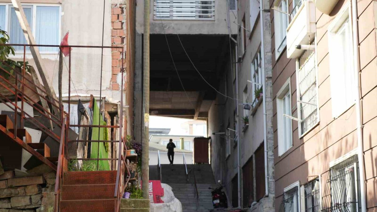 Böyle sokak fıkralarda yok! Bina öyle bir yerde ki...
