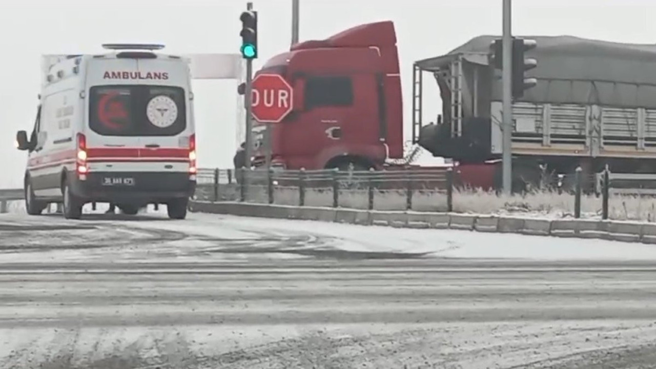 Yollar buz pistine döndü