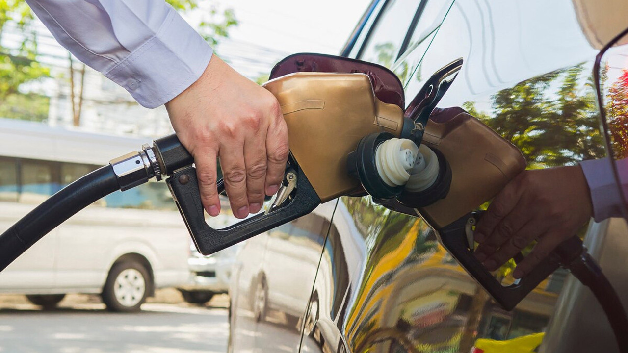 Akaryakıt fiyatları güncellendi! Benzin ve motorinde tabela değişti (10 Aralık 2024)